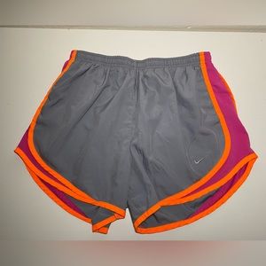 Nike tempo drifit shorts, sz Medium